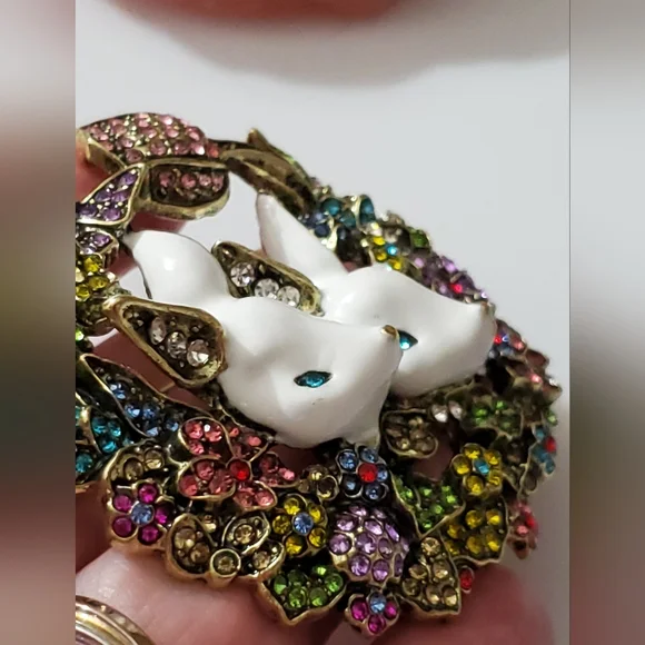 Easter bunny brooch enamel butterflies flowers wreath rhinestones New STUNNING - Picture 10 of 10